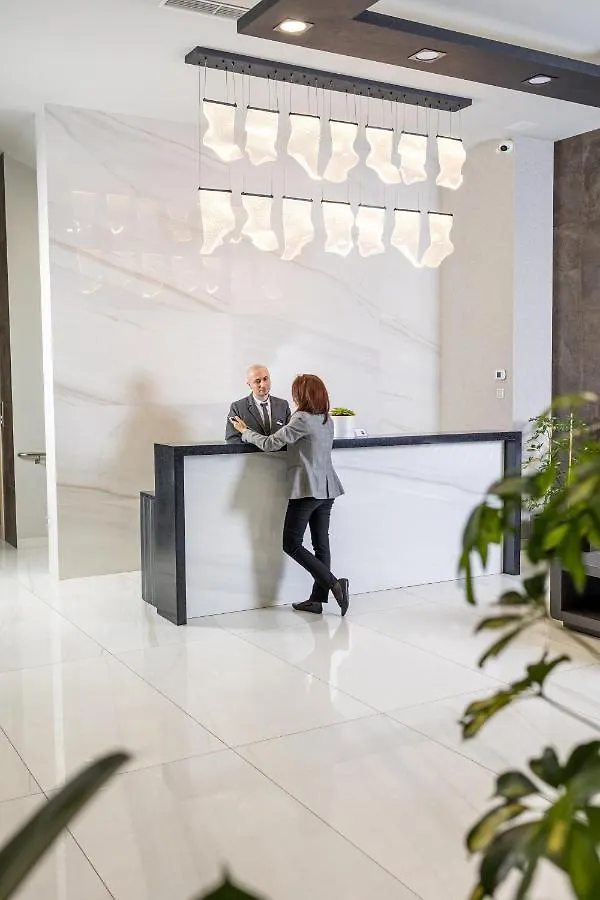 Theory Hotel Tbilisi 5*,  Georgien