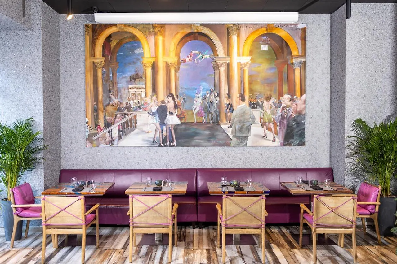 טביליסי Theory Hotel