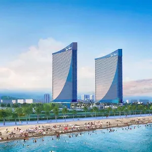***** Отель Black Sea Luxury Towers Грузия